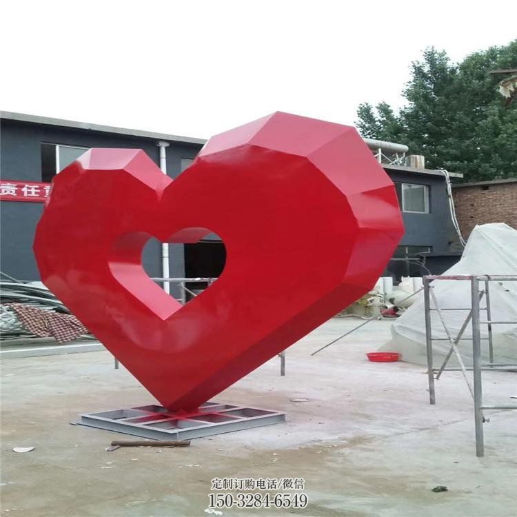 爱心雕塑精选，陆地摆件，不锈钢爱心雕塑精品