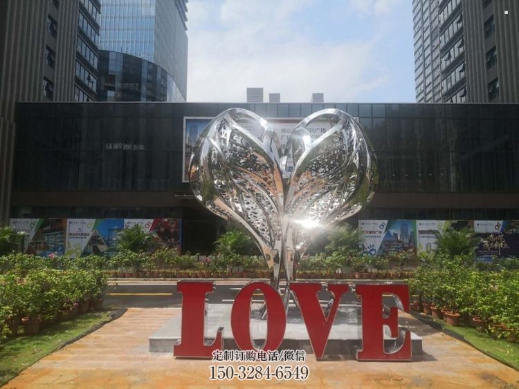 彩绘景观love雕塑生产，景区案例，彩绘不锈钢love雕塑优选